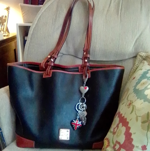 Meet your Posher, Dawn - Picture 3 of 4